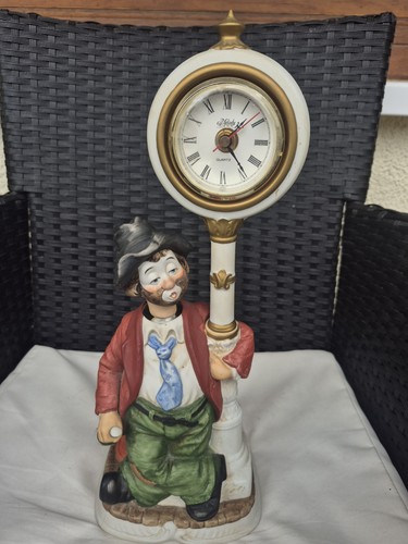 Melody motion clockpost - in,