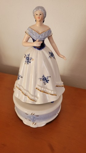 Wunderschöne spieluhr aus - wunderschöne,